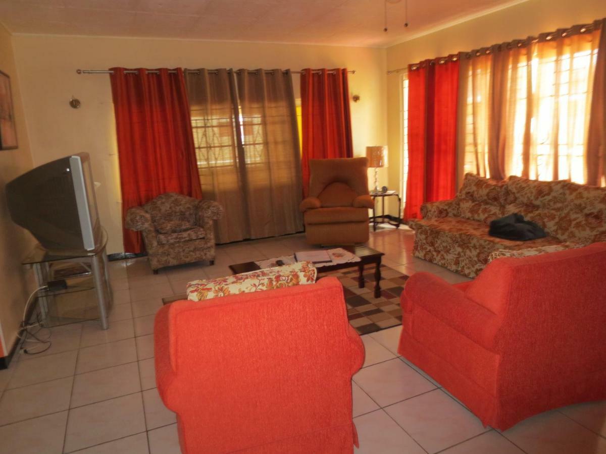 Chateau Yellow Mandeville Exterior foto